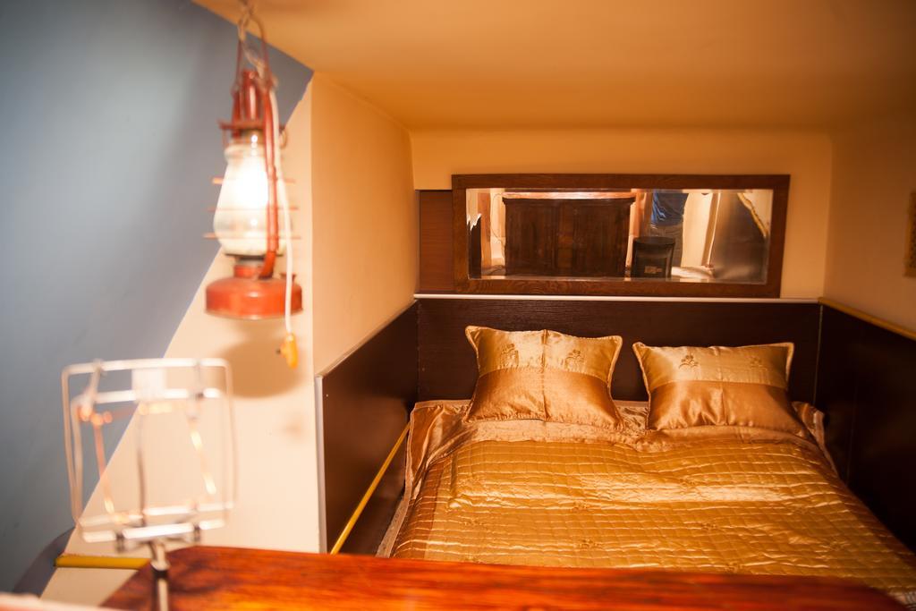 Kozatski Apartments リヴィウ エクステリア 写真